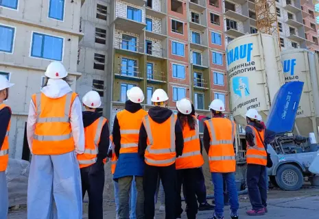 Setl Group знакомит ребят из детского дома со строительными профессиями