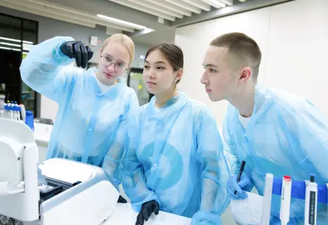 «Газпром нефть» поддержит развитие инженерного образования в школах Урала и Сибири