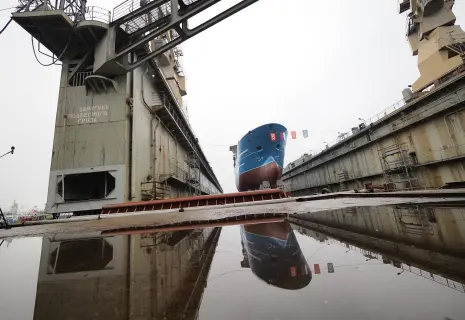 В октябре-ноябре объемы промышленного производства на Северо-Западе выросли в деревообработке и судостроении