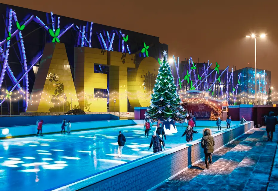 В конце декабря в ТРК «Лето» откроется зимний каток