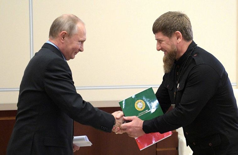 Кадыров призвал Зеленского извиниться перед Путиным "пока не стал экс-президентом Украины"