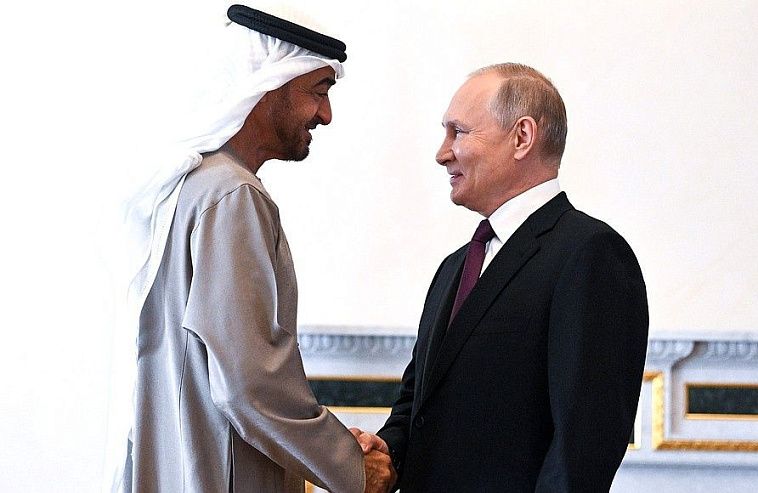 Путин в Петербурге поблагодарил президента ОАЭ за посредничество и влияние