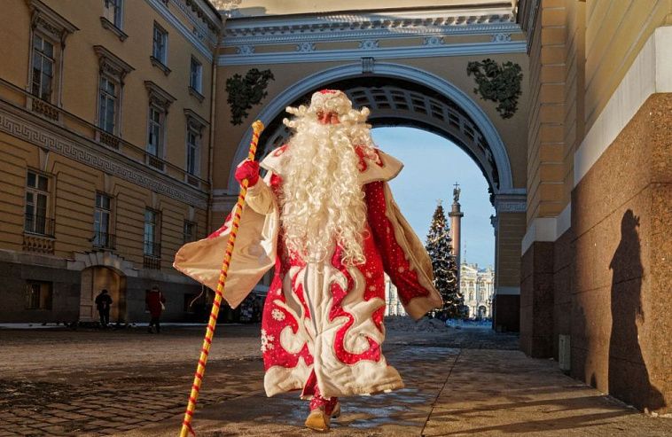 Фото недели. Александр Петросян про тень Деда Мороза