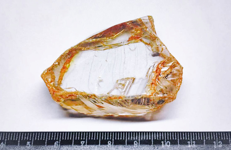 В Якутии добыли самый крупный алмаз за последние 10 лет
