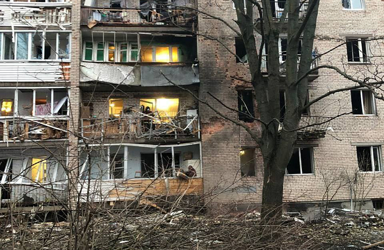 Утром на дом в Петербурге упал беспилотник. Пострадали шесть человек