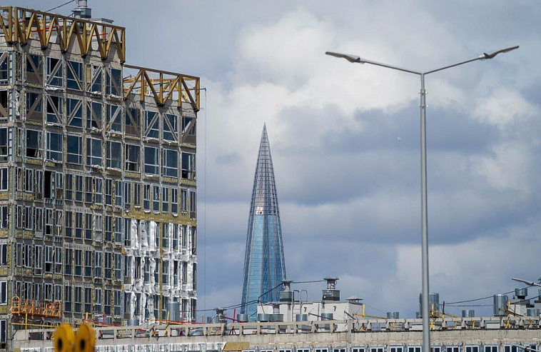 Высотные перспективы. Как новые башни "Газпрома" изменят офисный рынок Петербурга