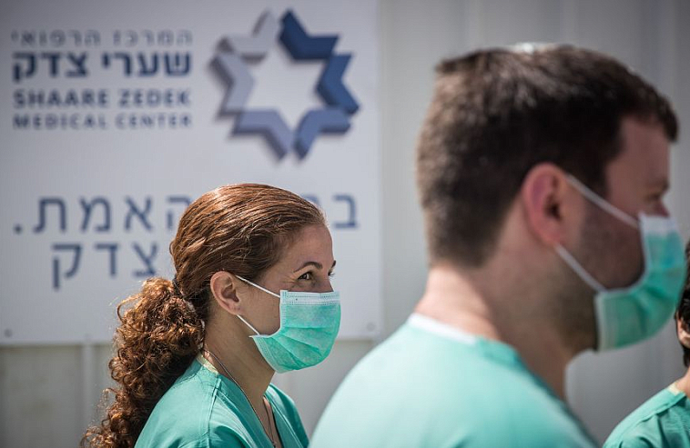 Яков Фишман: "Медики Израиля на фоне войны не перестали лечить иностранцев"
