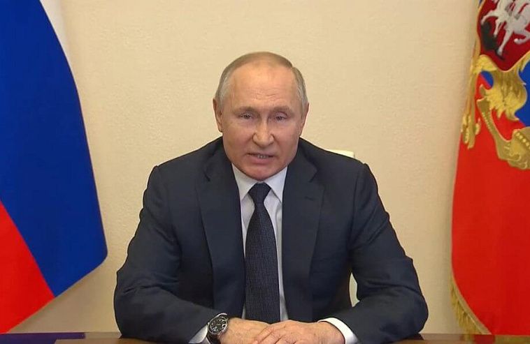 "Я чеченец, ингуш, русский, татарин, еврей". Что сказал Путин своей стране и миру после 8 дней спецоперации на Украине
