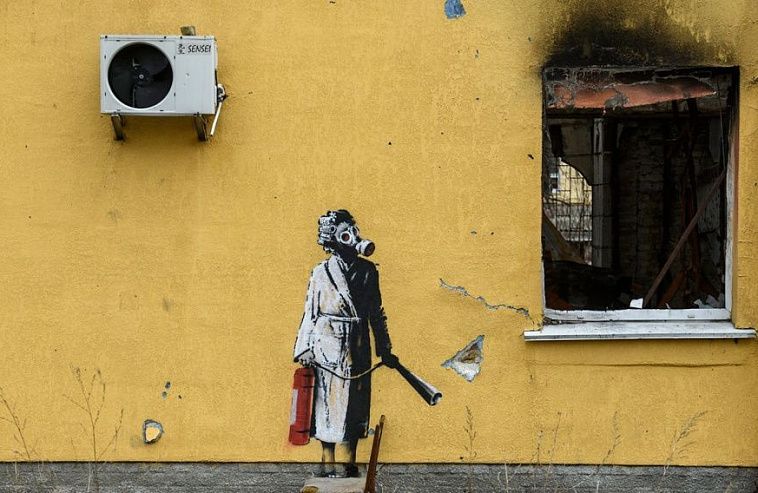 Британский стрит-арт художник Бэнкси подтвердил, что нарисовал семь граффити в Киеве, Ирпене и Бородянке